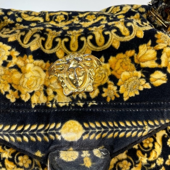 Versace Iconic 1990s Purse Velvet material - Picture 4 of 12